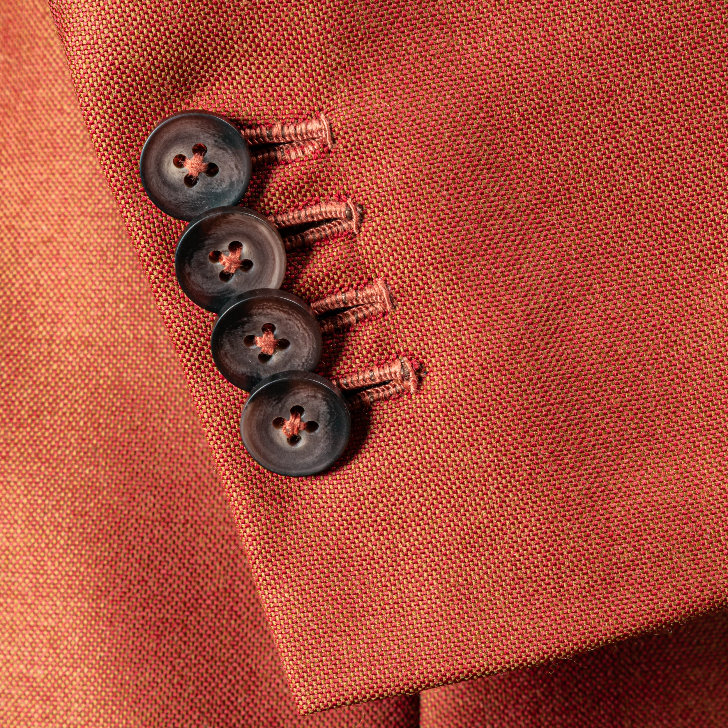 Oranje 3-delig trouwpak met mosterdgeel gilet - Bateman Ogden-8.jpg