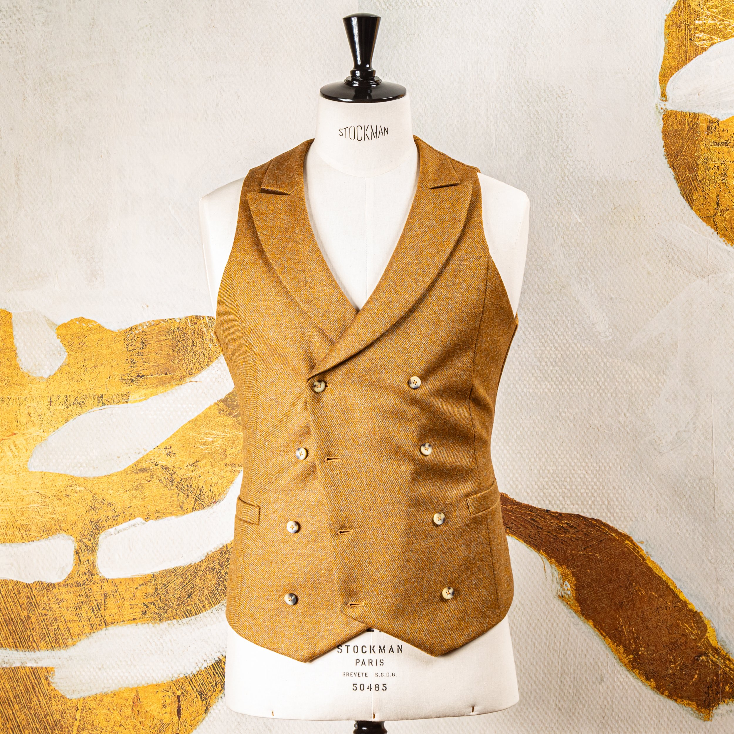 Oranje 3-delig trouwpak met mosterdgeel gilet - Bateman Ogden-16.jpg
