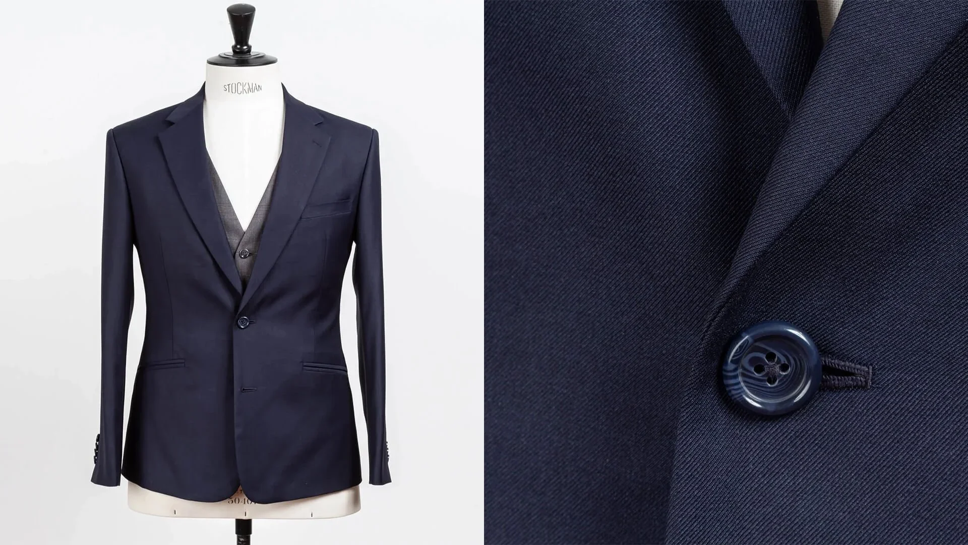 Driedelig trouwpak op maat in donkerblauw twill-wol, 310 gram, met contrasterend grijs glen plaid gilet en 2-knoops colbert met notch lapels, gecombineerd met close-up van de donkerblauwe knoop en twill-weefstructuur