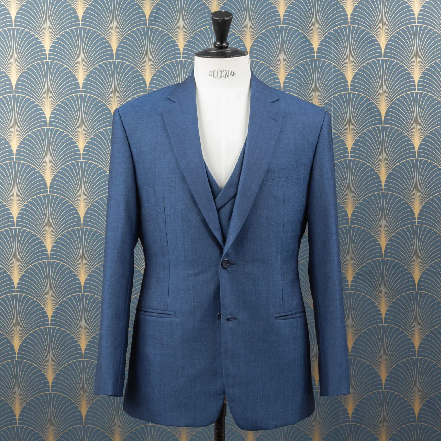 Blauw driedelig trouwpak met matching gilet