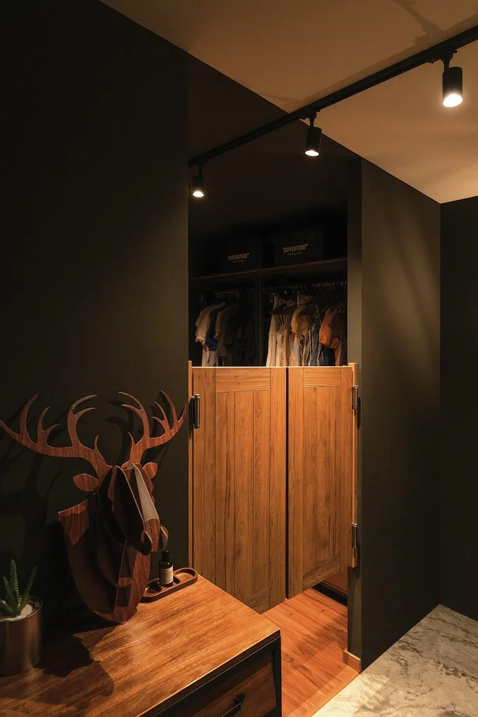 Adjustment_Room-Study-Wardrobe-Swing-Doors.jpg