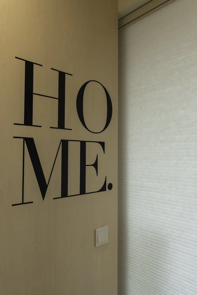 Living-Details-HOME copy.jpg