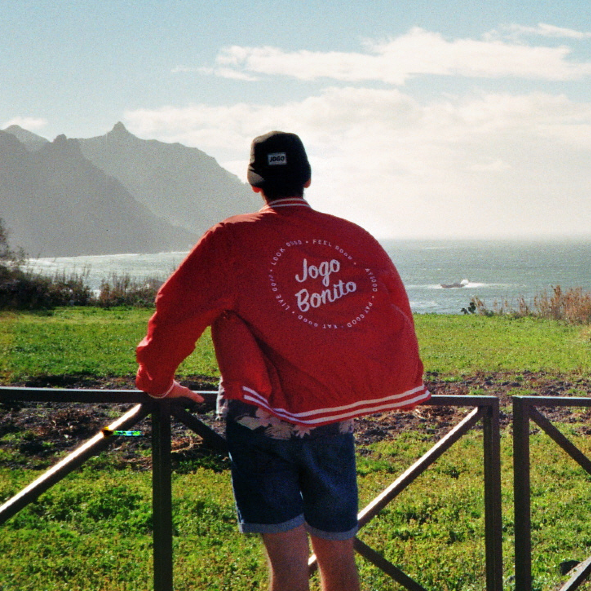 ImageMock_RetroJacketRed_1_FullColor.png