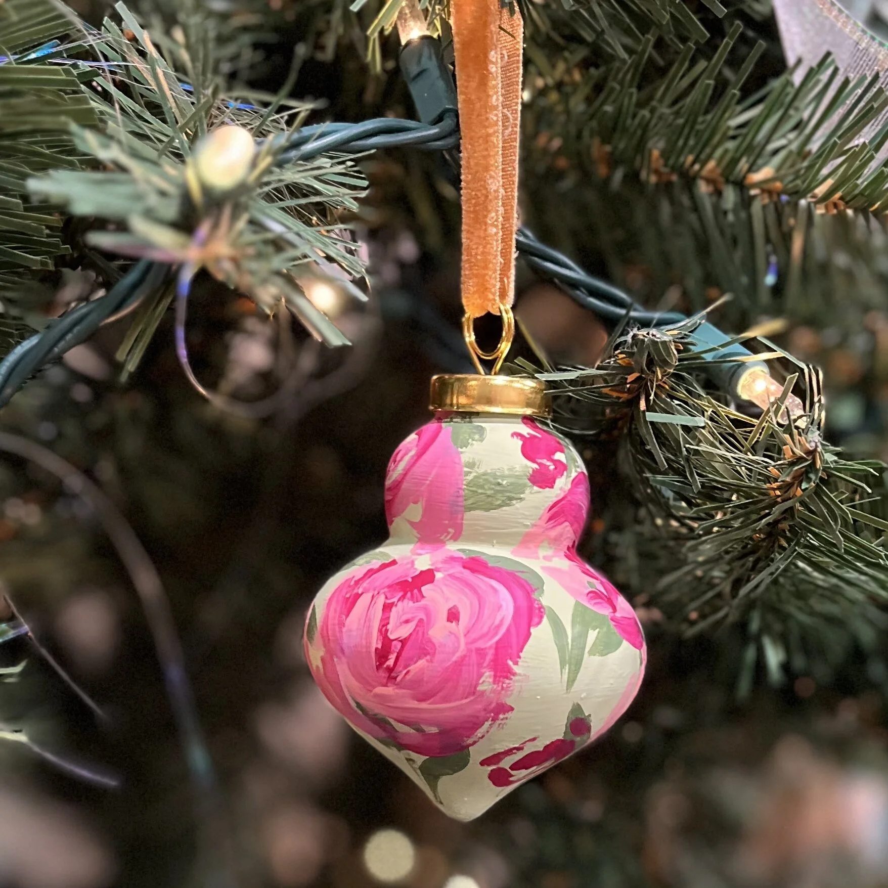 F7E07AFC-4AB4-43A9-B66C-42FCF71603B7