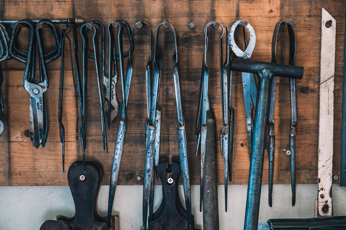 GLASS BLOWING TOOLS.jpg