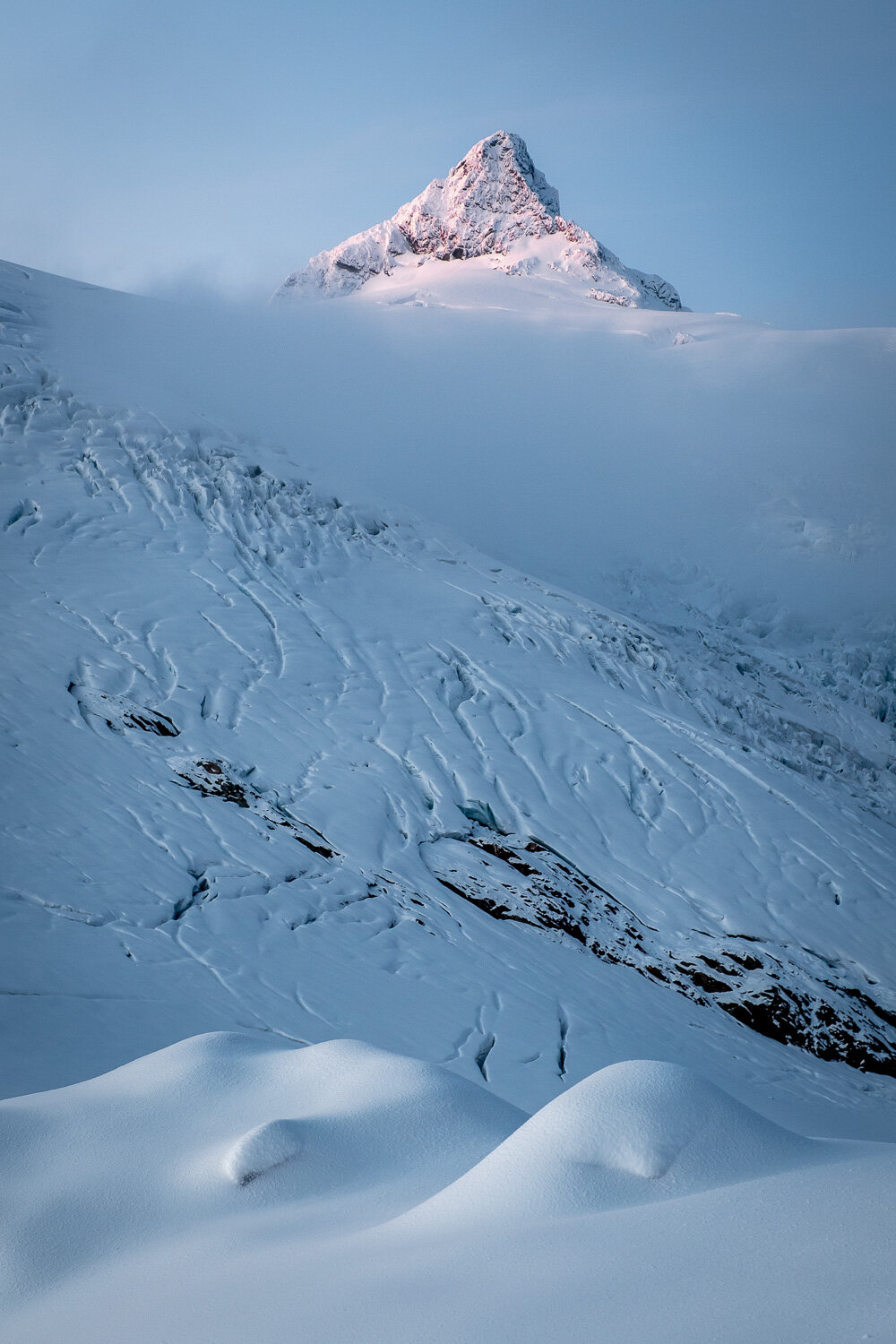  Shuksan's summit above the Sulphide Glacier. 