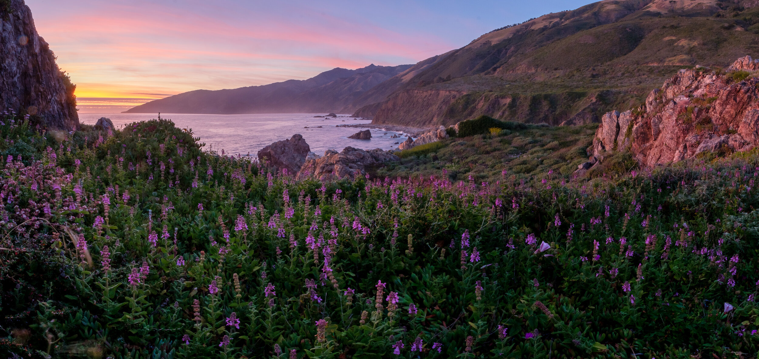  Sunset on the Big Sur coast 