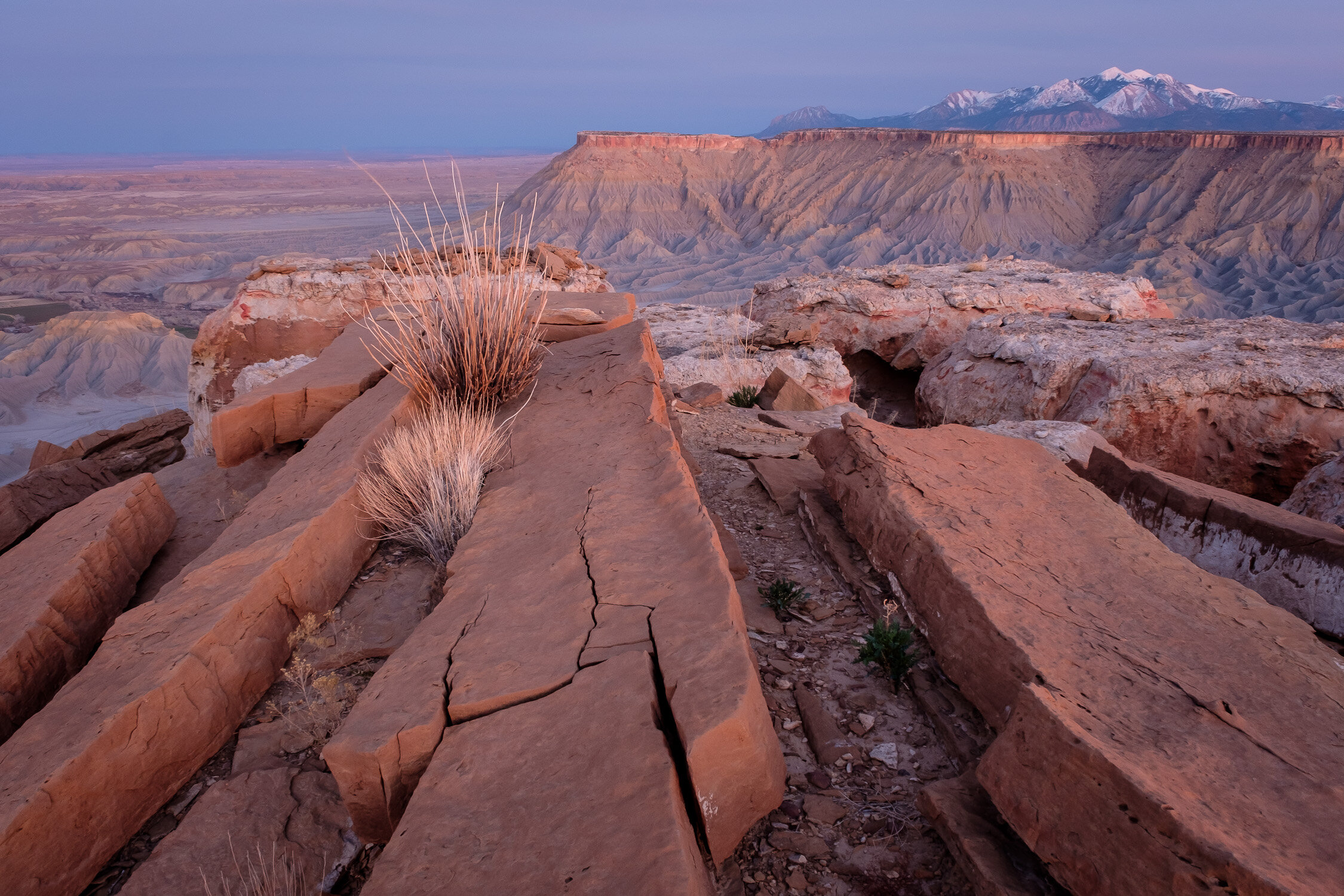  The Henry Mountains and South Caineville Mesa at sunset. Utah, March 2020. 