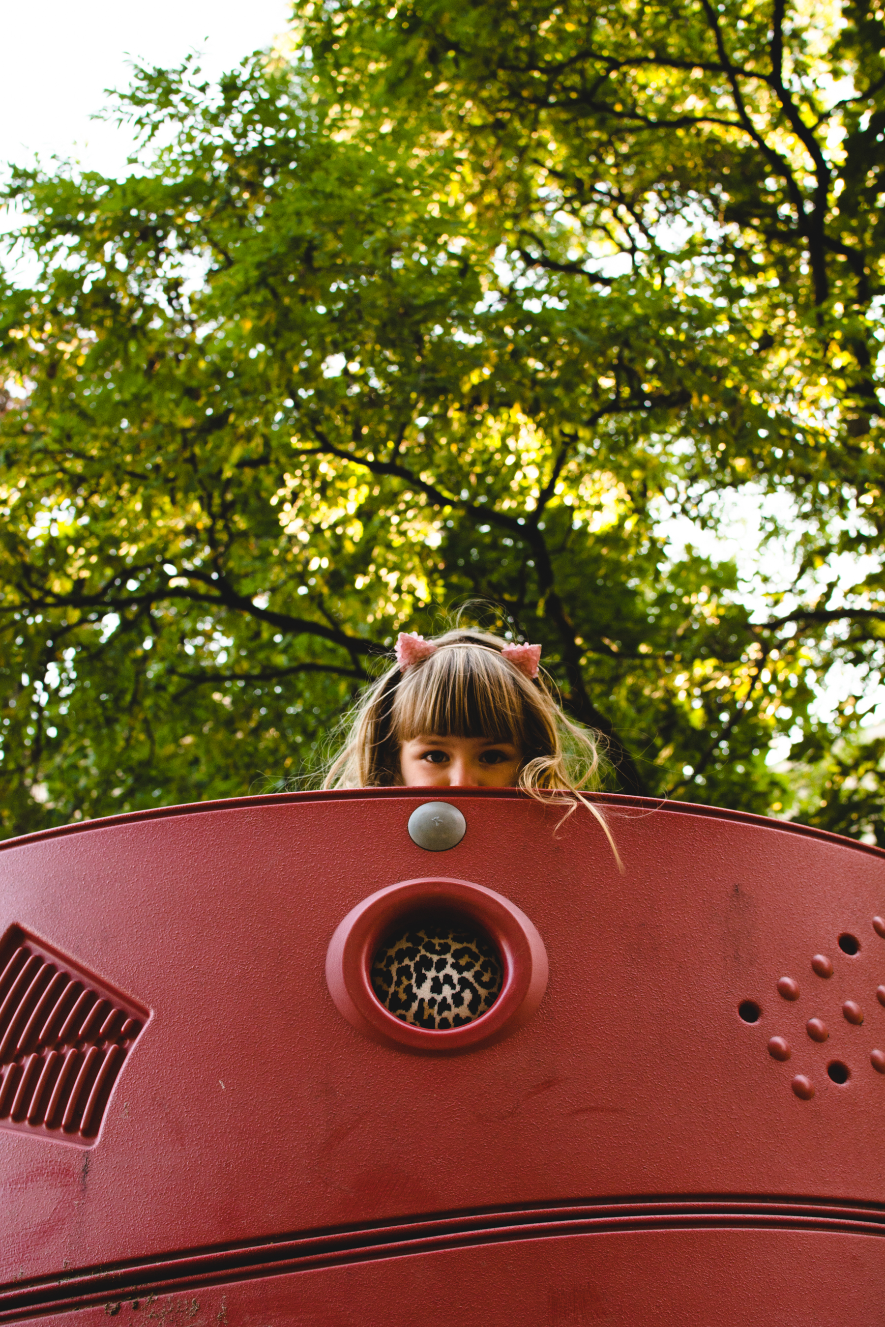 photo-d-une-famille-montrealaise-heureuse-en-atuomne-a-outremont-photographe-enfant-montreal-1-2.jpg