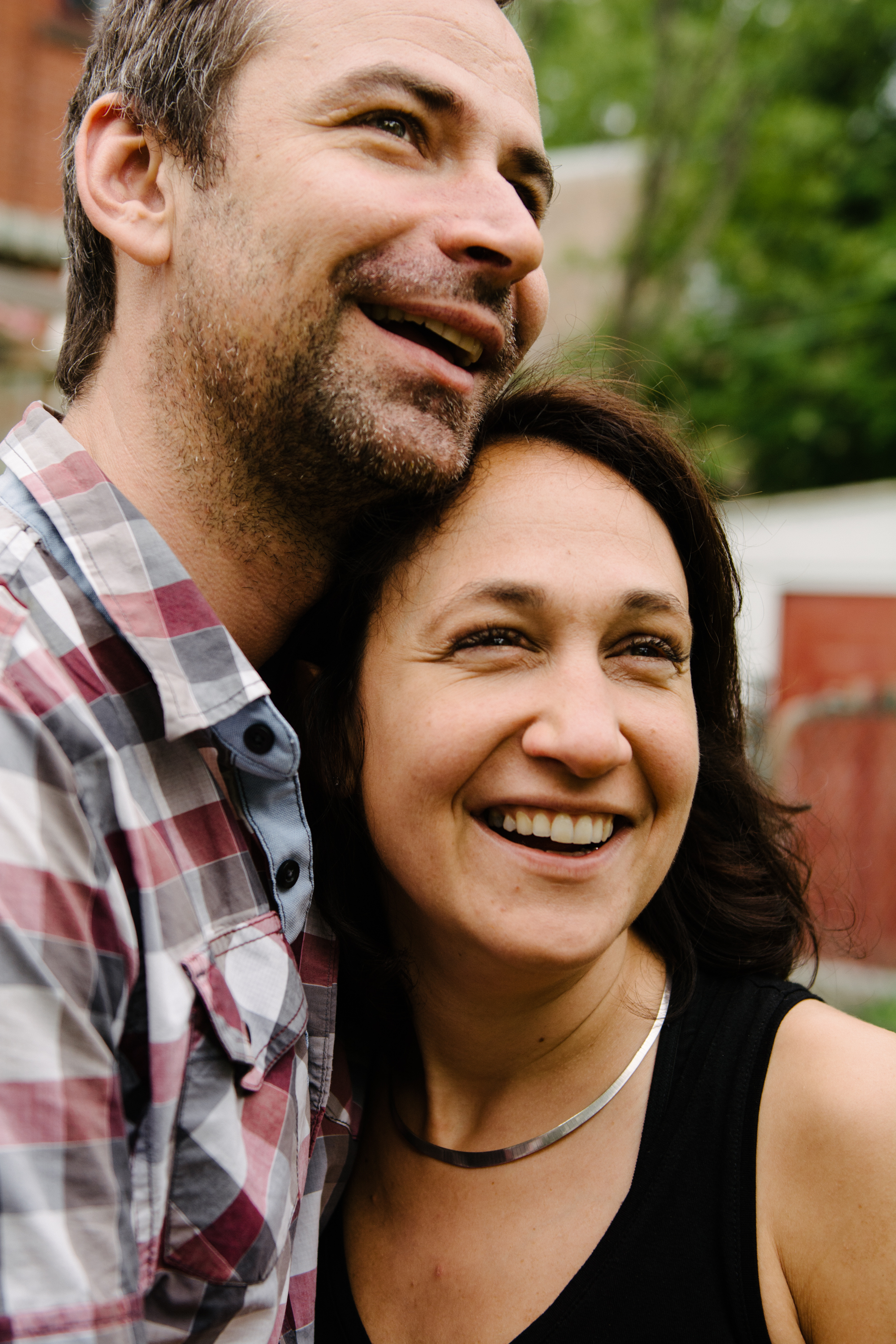 photo-de-famille-mini-seance-dans-une-ruelle-de-lasalle-photographe-lifestyle-montreal-77.jpg