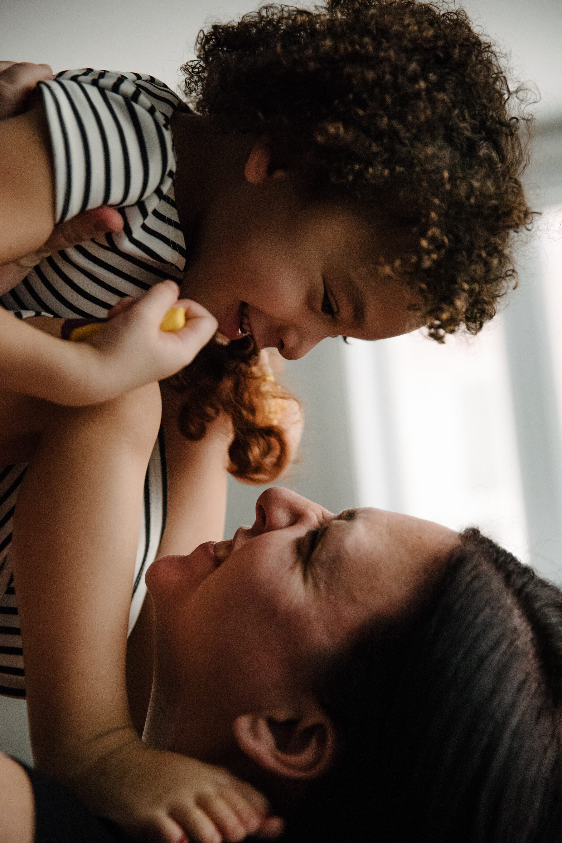 photo-de-moments-tendres-entre-une-mere-et-sa-fille-photographe-de-famille-a-montreal-marianne-charland-414.jpg