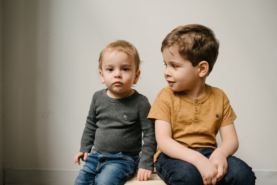 mini-seance-en-studio-marianne-charland-photographe-de-famille-a-montreal_20221119_MGCL-113.jpg