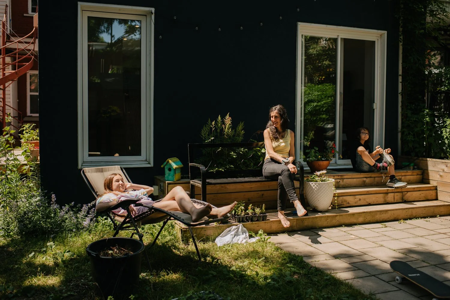 séance-photo-de-famille-dans-hochelaga-marianne-charland-photographe-de-famille-a-montreal-29.jpg