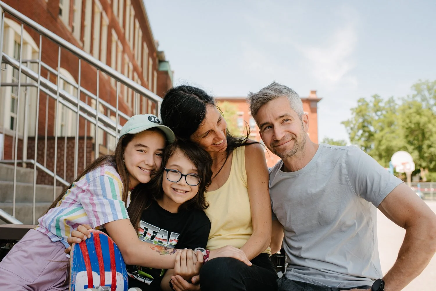 séance-photo-de-famille-dans-hochelaga-marianne-charland-photographe-de-famille-a-montreal-36.jpg