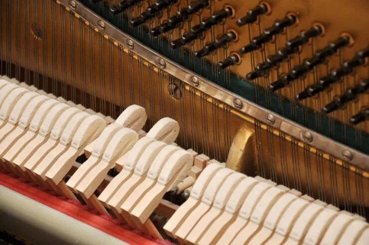 piano hammer action.jpg