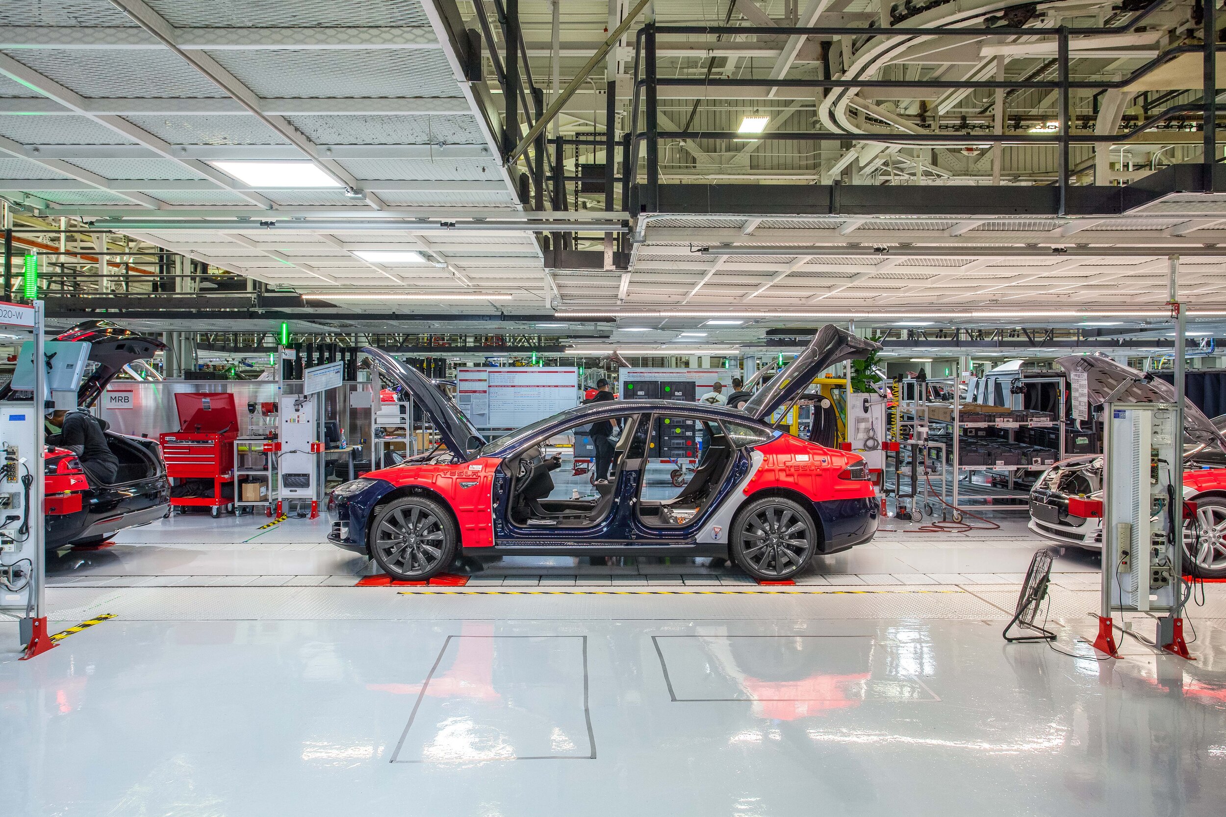 tesla factory 2.jpg