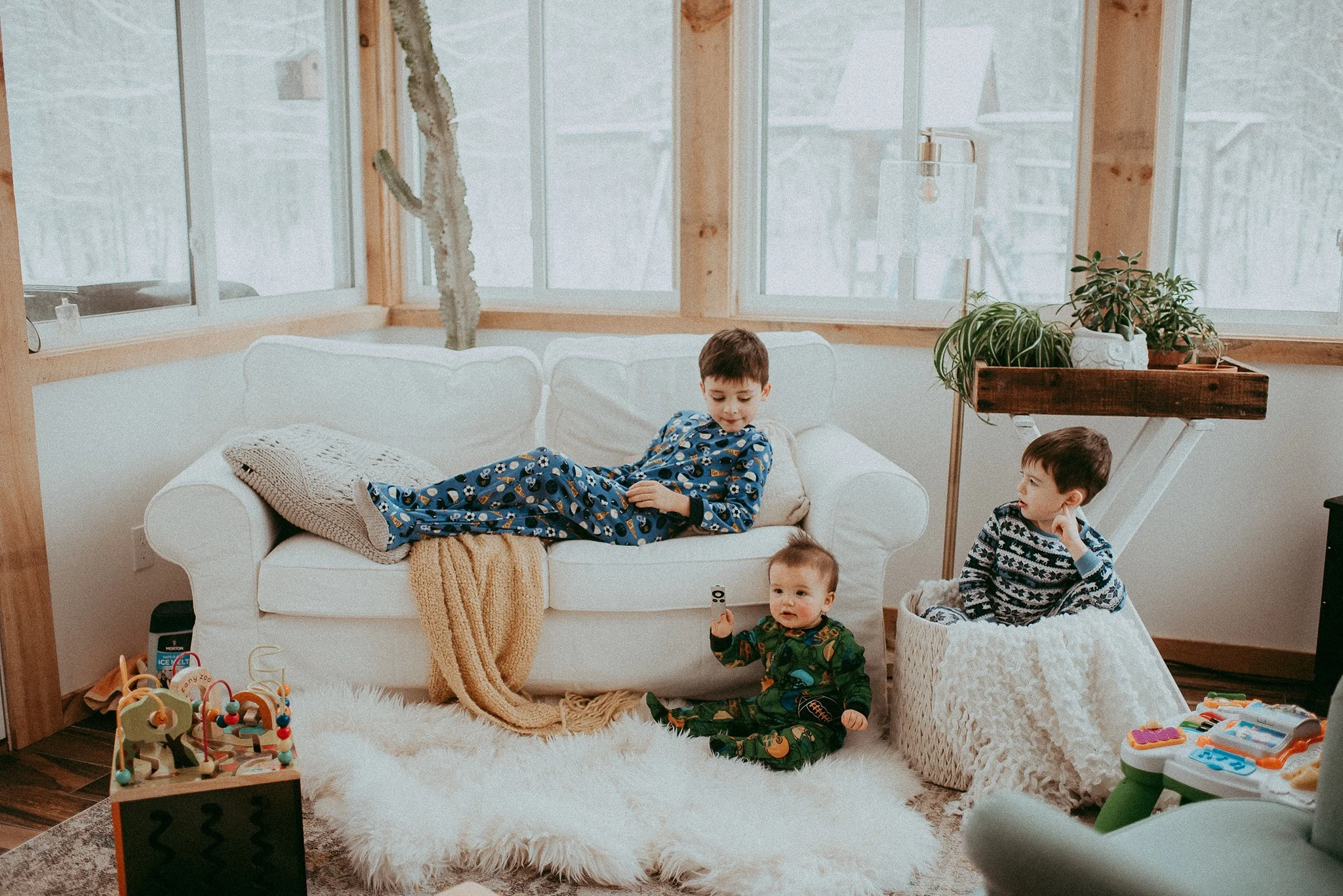 This everyday life and beauty was captured by the incredible Elise Meader. Thank you for sharing the beauty of your ordinary Elise! 
