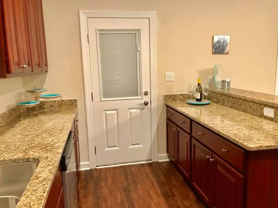 Kitchen7.jpg