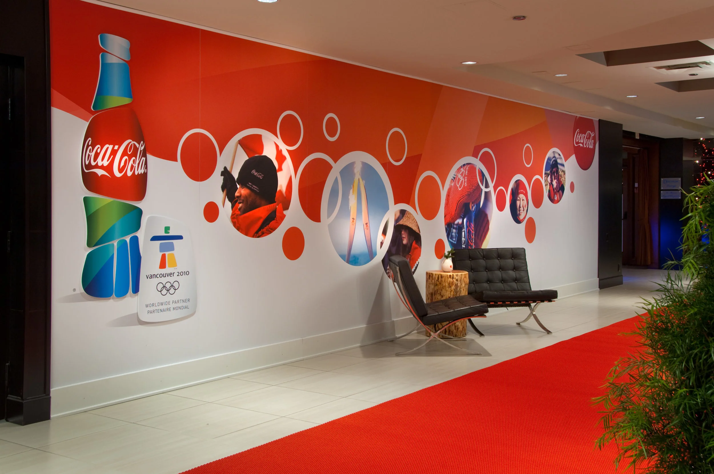 Wall graphics, floor graphics, window graphics, structural wraps, posters, banners 