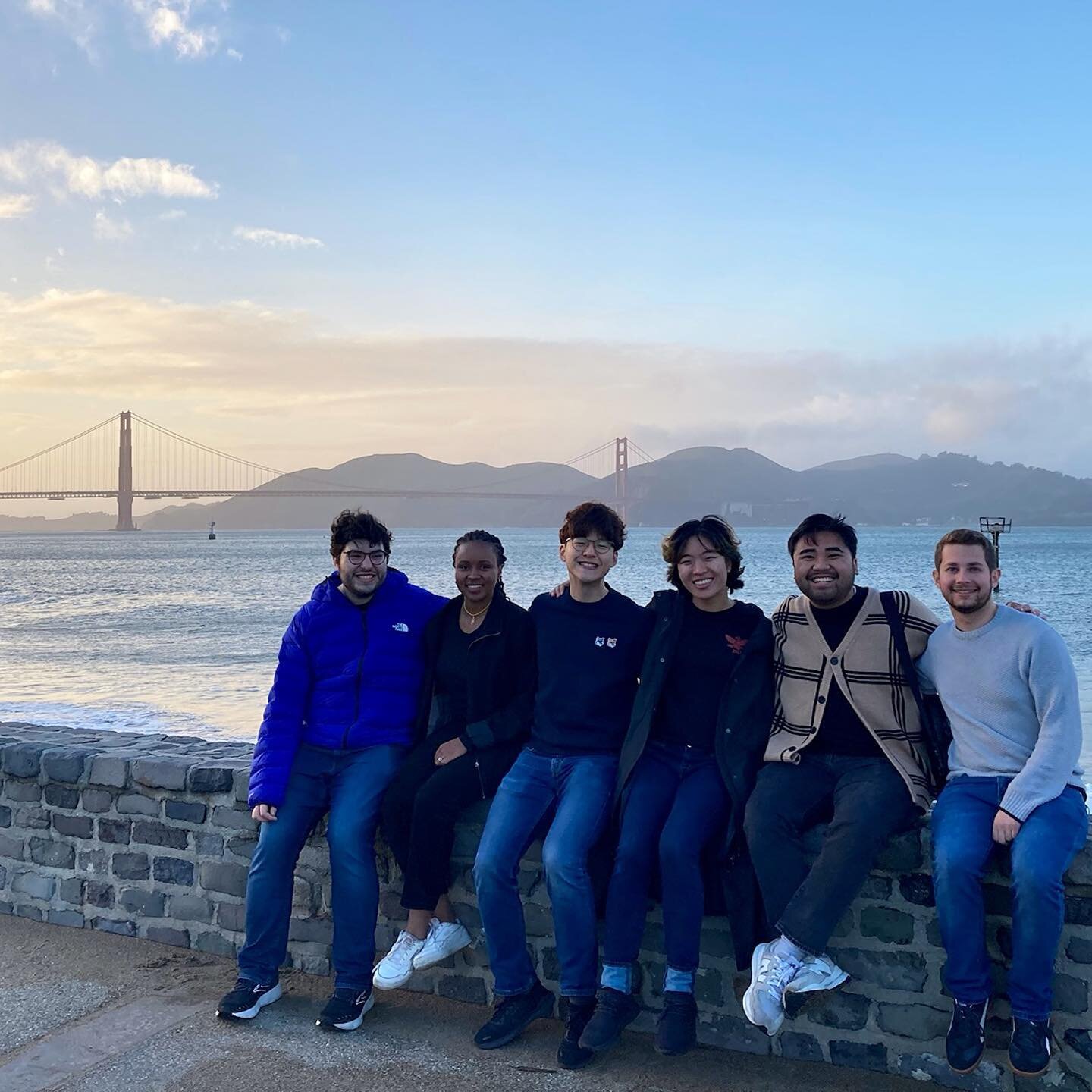 Sunny&rsquo;s blue in stormy San Francisco! ✨🌉🌅

The Whiffs have been having some fan-tabulous nights on Bay Area tour &mdash; checking out the Mural Walk, chowing down on Chinese food, and scoping out the sights at the Golden Gate Bridge &mdash; a