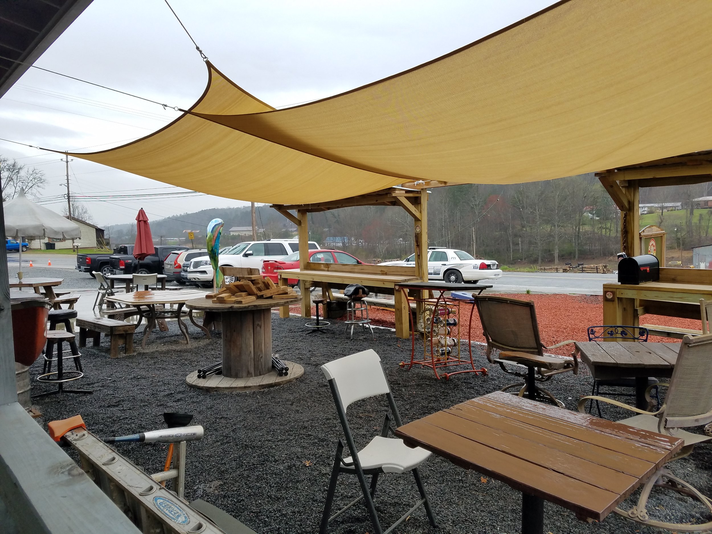 How amazing is this outdoor spot?!