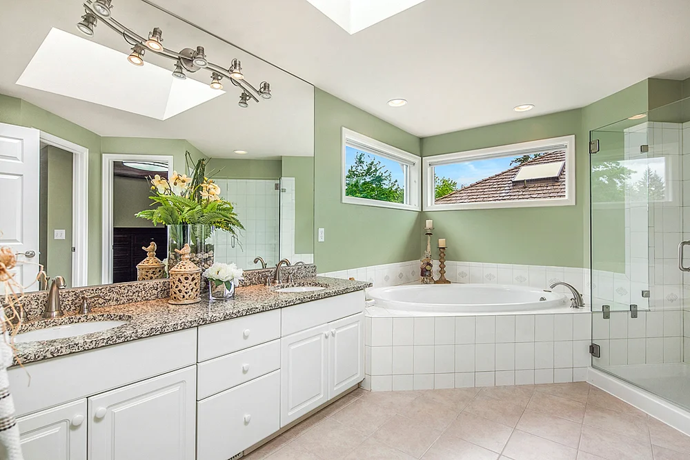 masterbathroom_mls.jpg