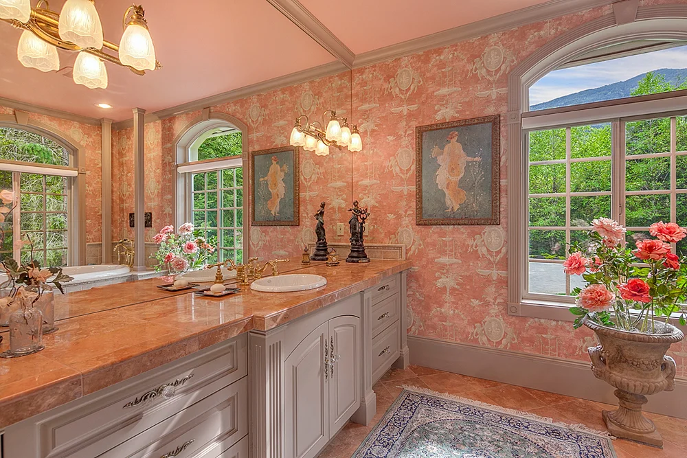masterbathroom_mls.jpg