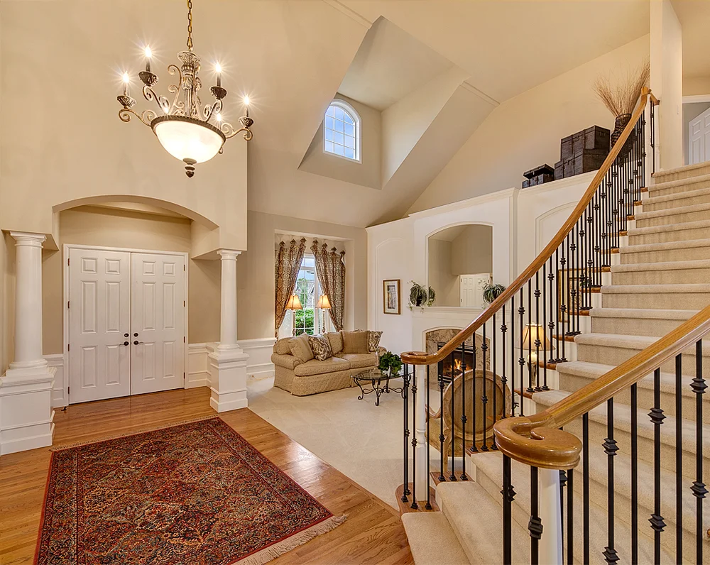 entryway_mls.jpg
