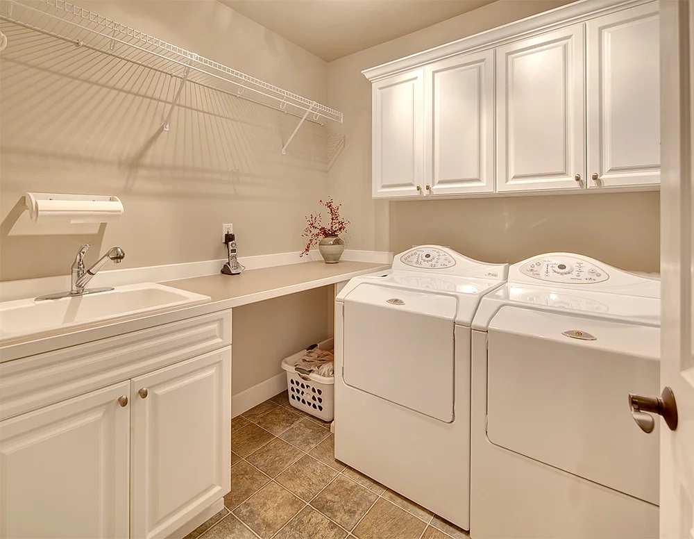 laundryroom_mls.jpg