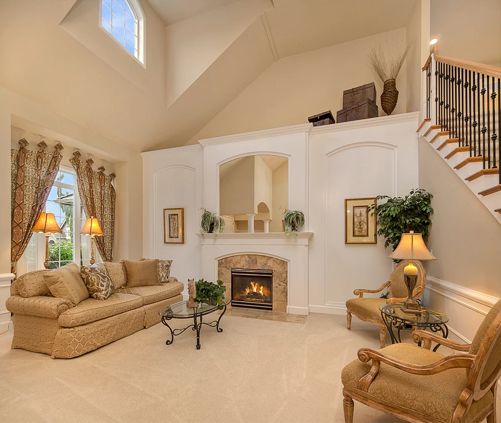 livingroom_mls.jpg