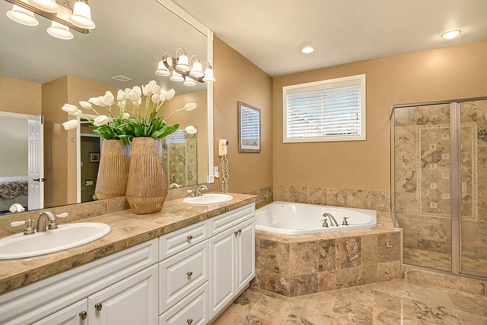 masterbathroom_mls.jpg