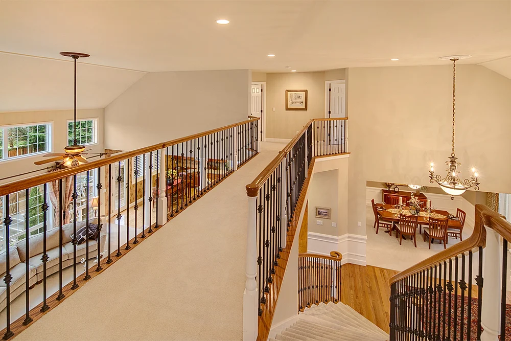 upstairs_mls.jpg