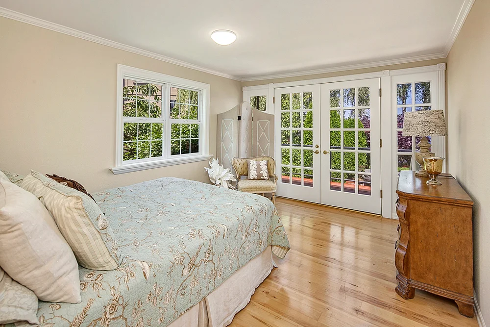 masterbedroom_mls.jpg