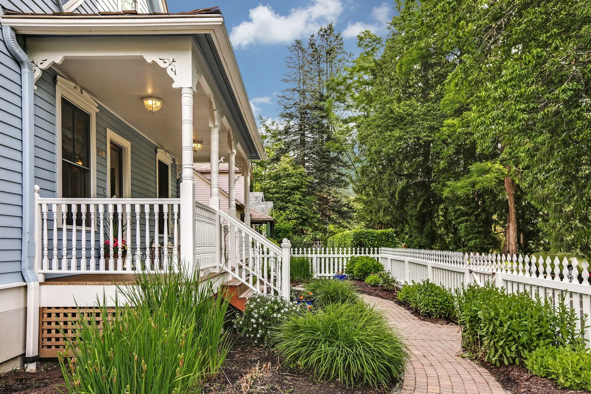 SOLD! Issaquah Historical Charmer for $610,000