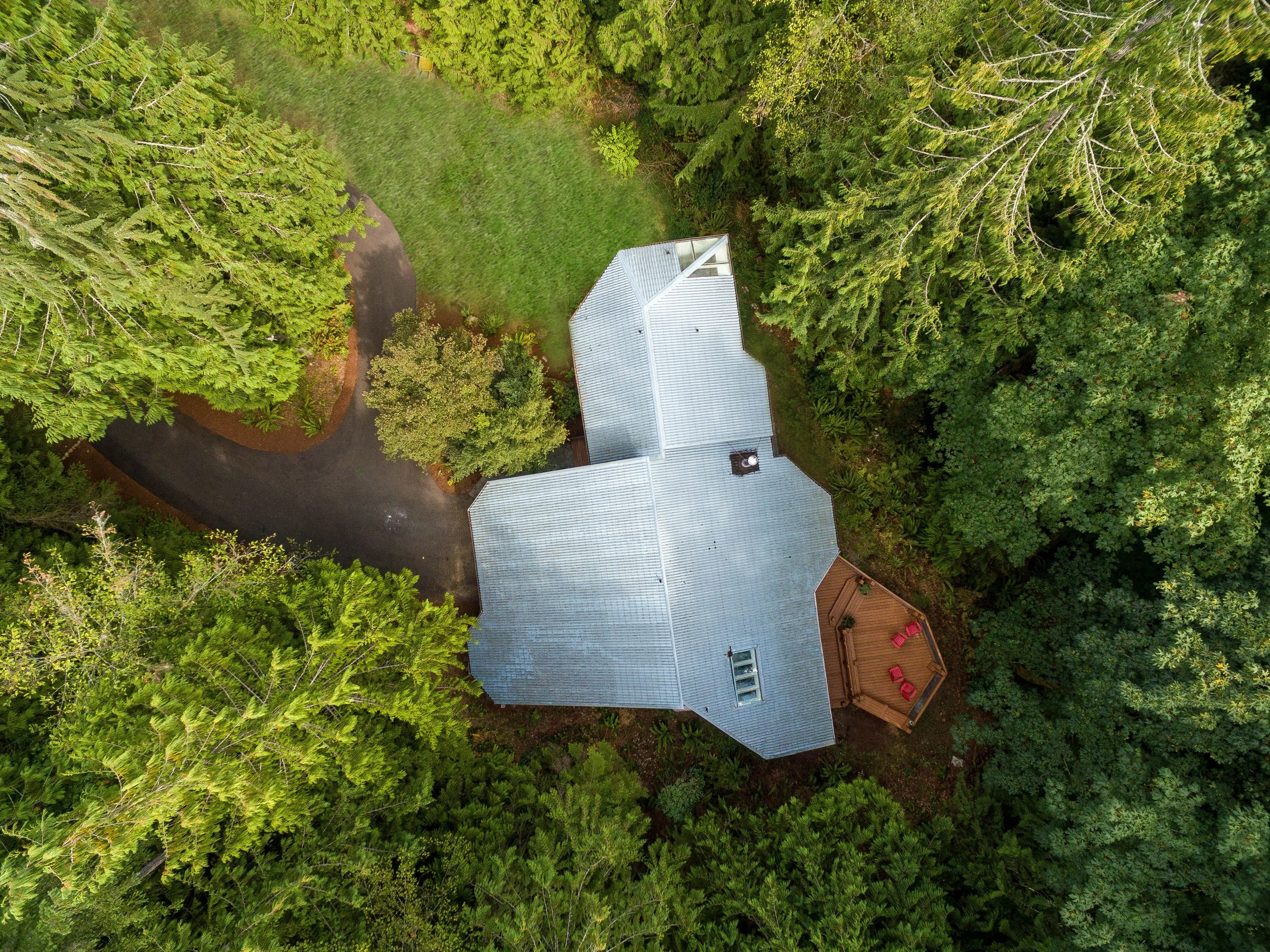 SOLD!  Modern Convenience Surrounded by Natures Beauty for $950,000