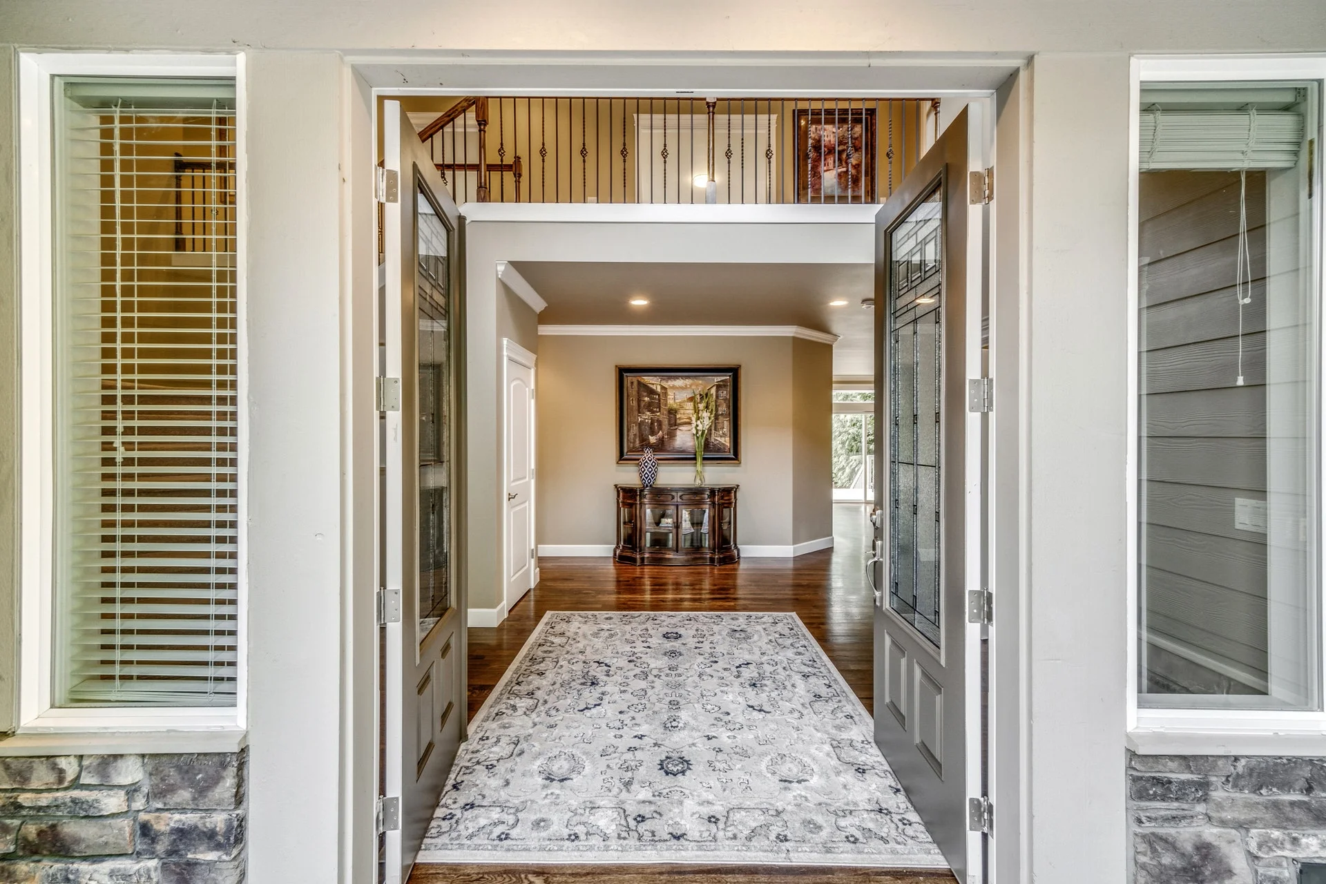 SOLD! Better than new on estate sized lot for $1,558,000