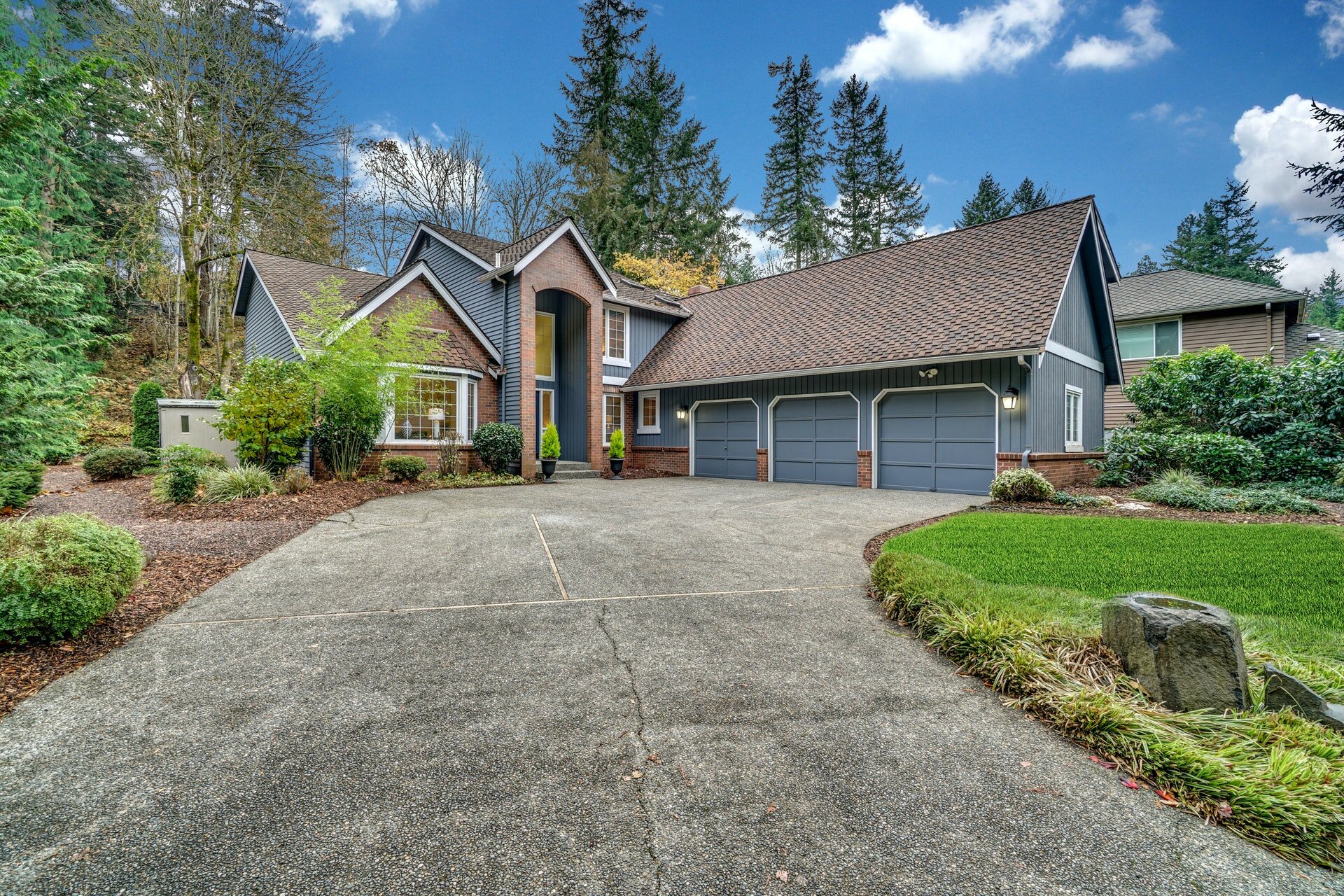 SOLD! Klahanie Hidden Gem for $1,220,005