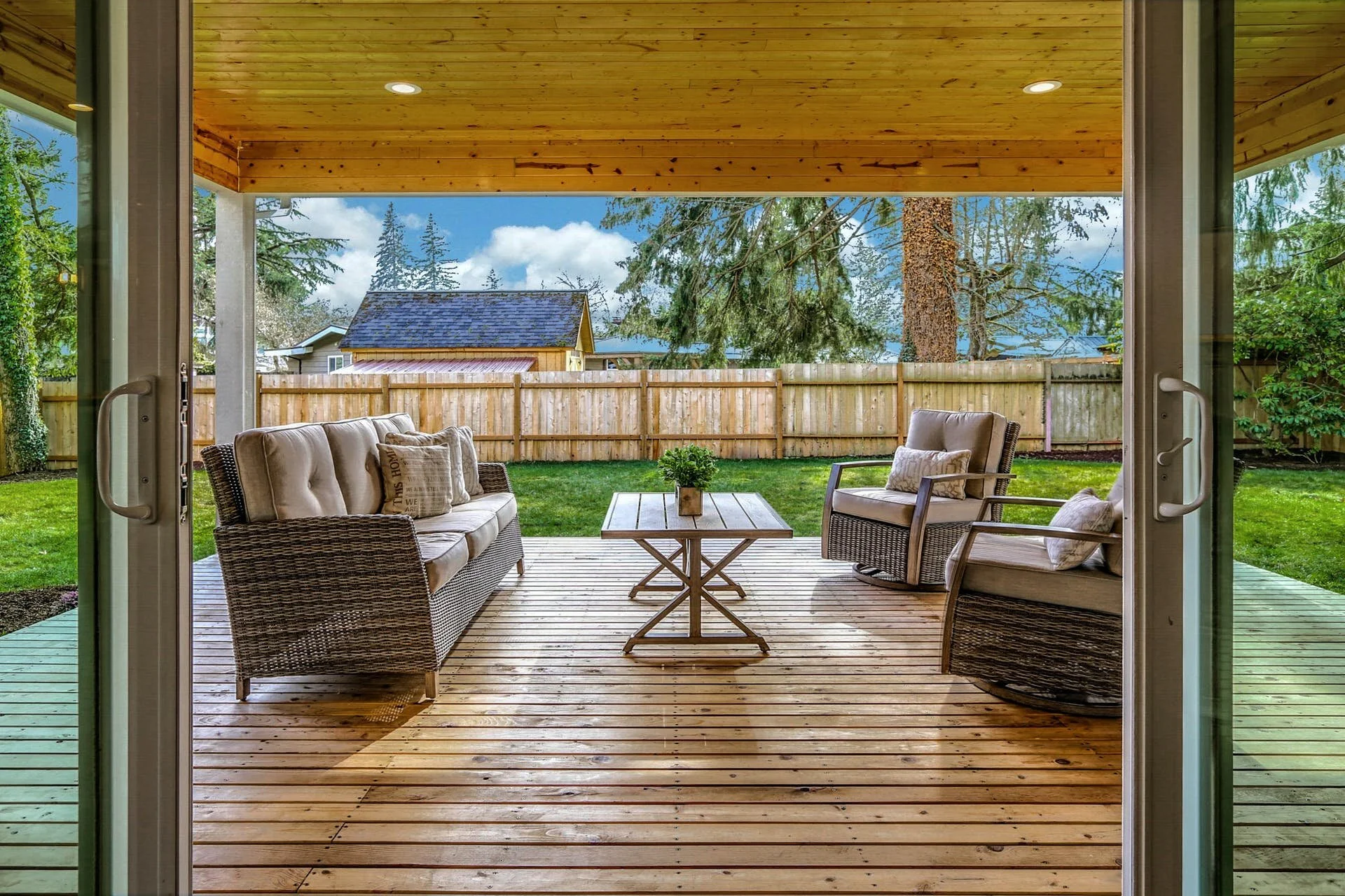 020-372805--Blended-141_HDR.jpg