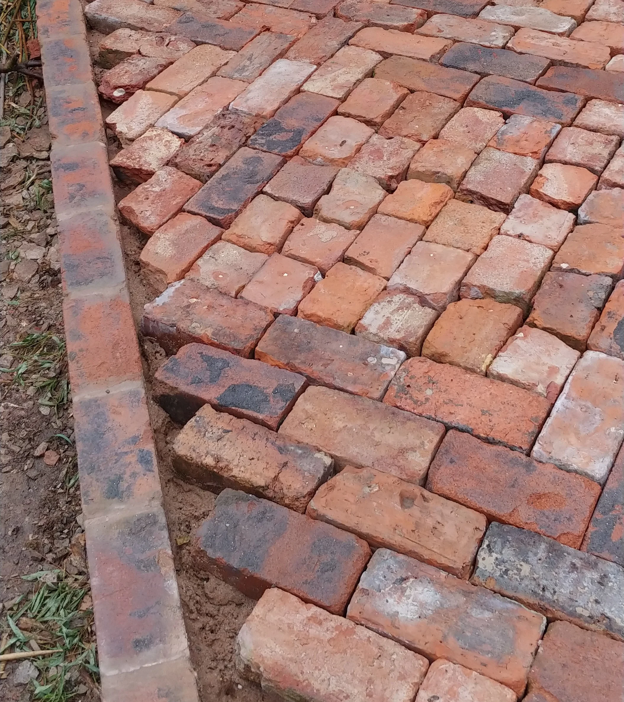 Reclaimed Bricks Guide  The Pros and Cons For Paving, Extensions and New  Builds