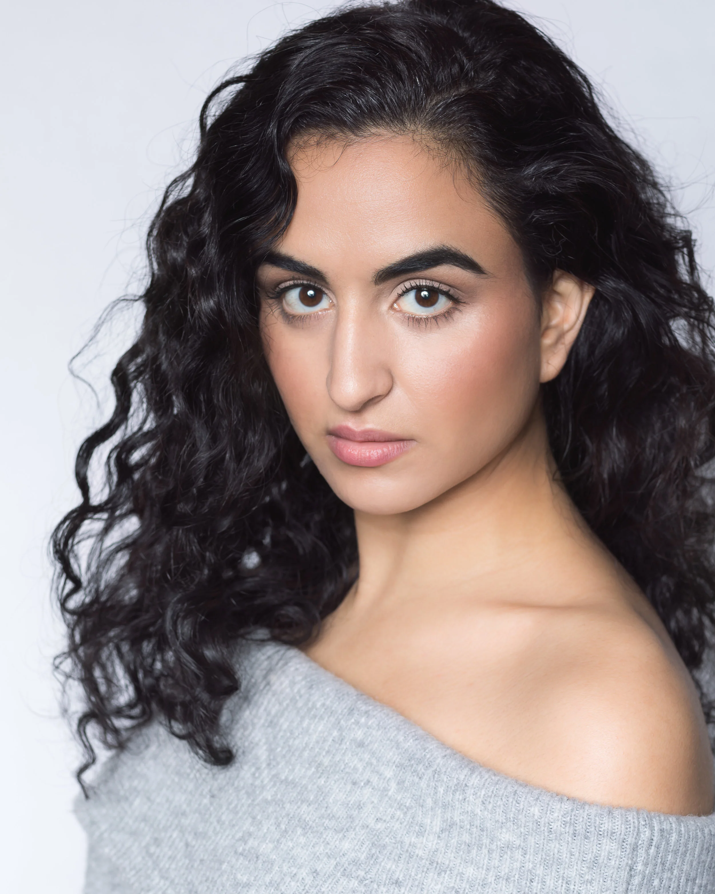 Nadia-HeadshotSessionJan2019.jpg