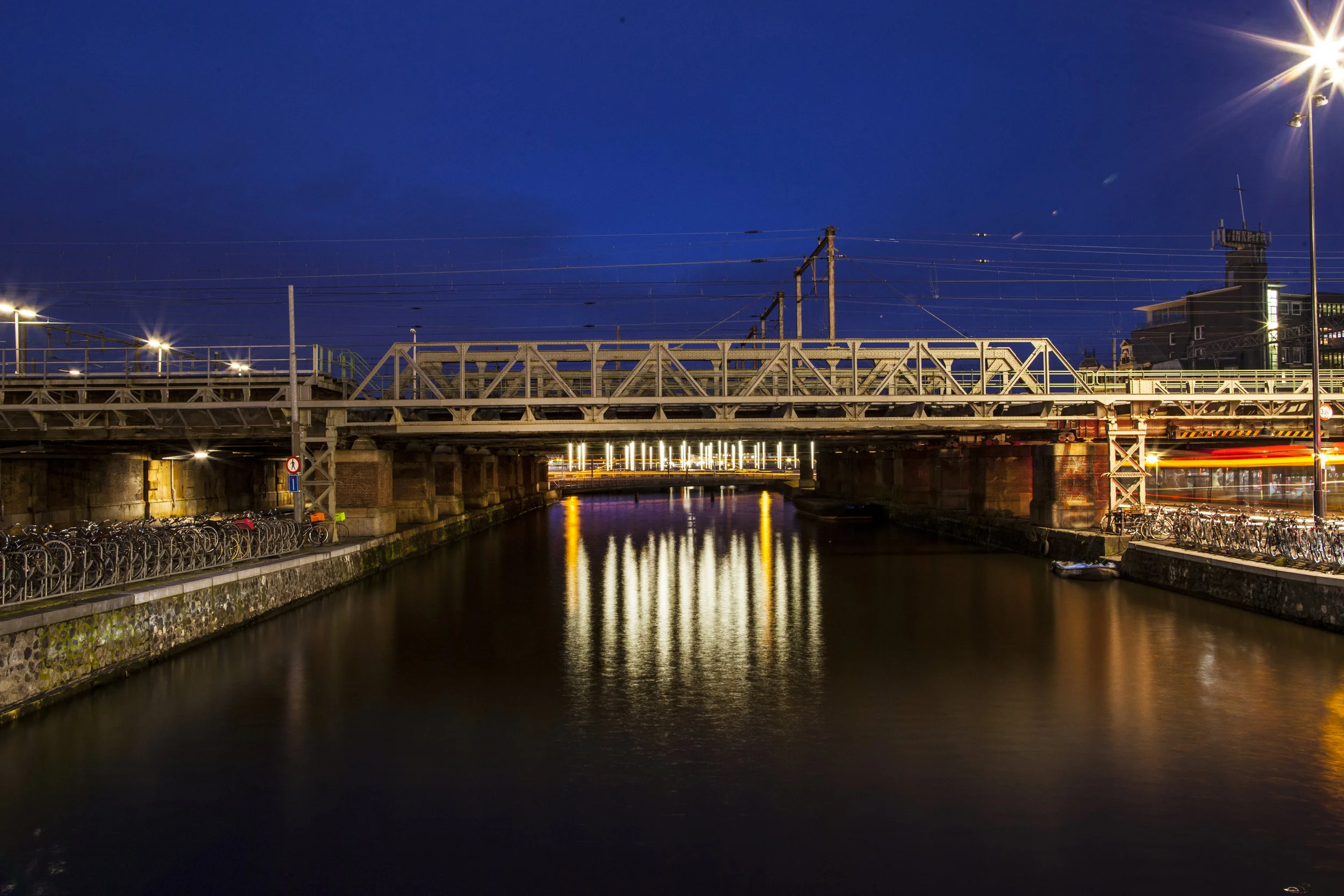 Brug  - Copyright Janus van den Eijnden 3.jpg
