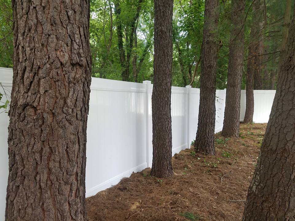 Vinyl Fence 06.jpg
