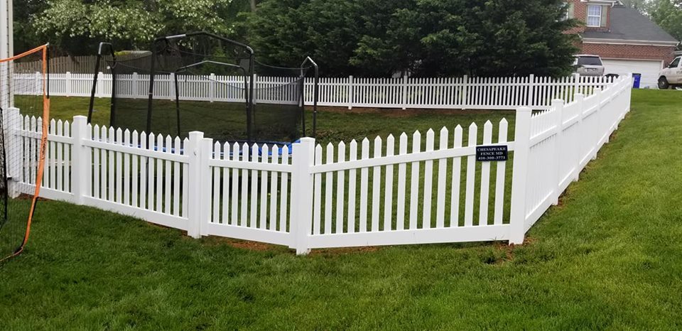 Vinyl Fence 09.jpg
