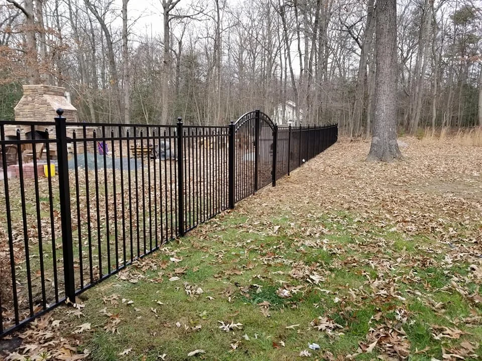 Aluminum Fence with Gate
