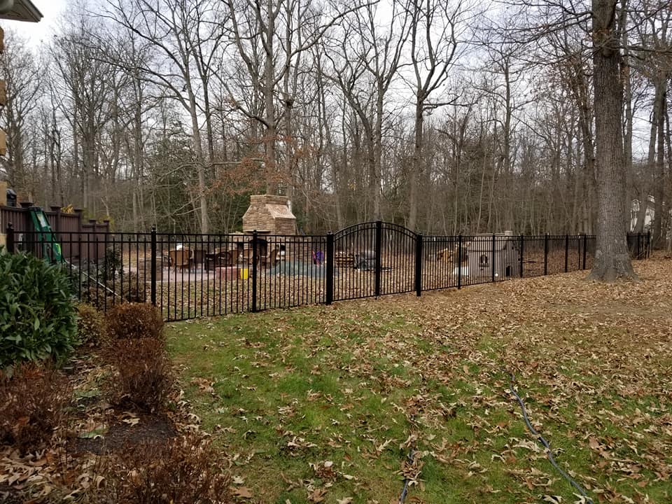 Aluminum Fence with Gate