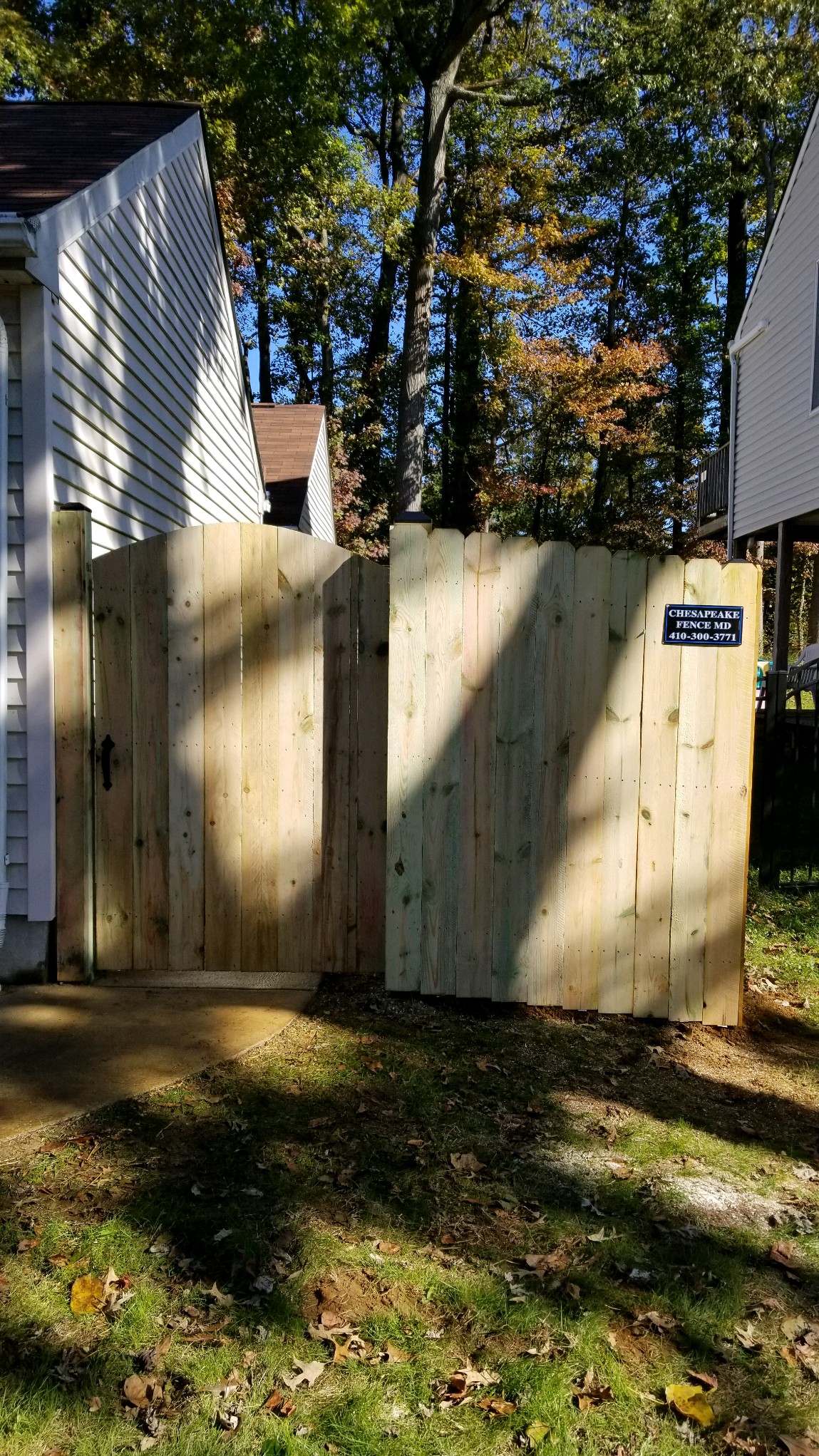 Wood Fence with Gate