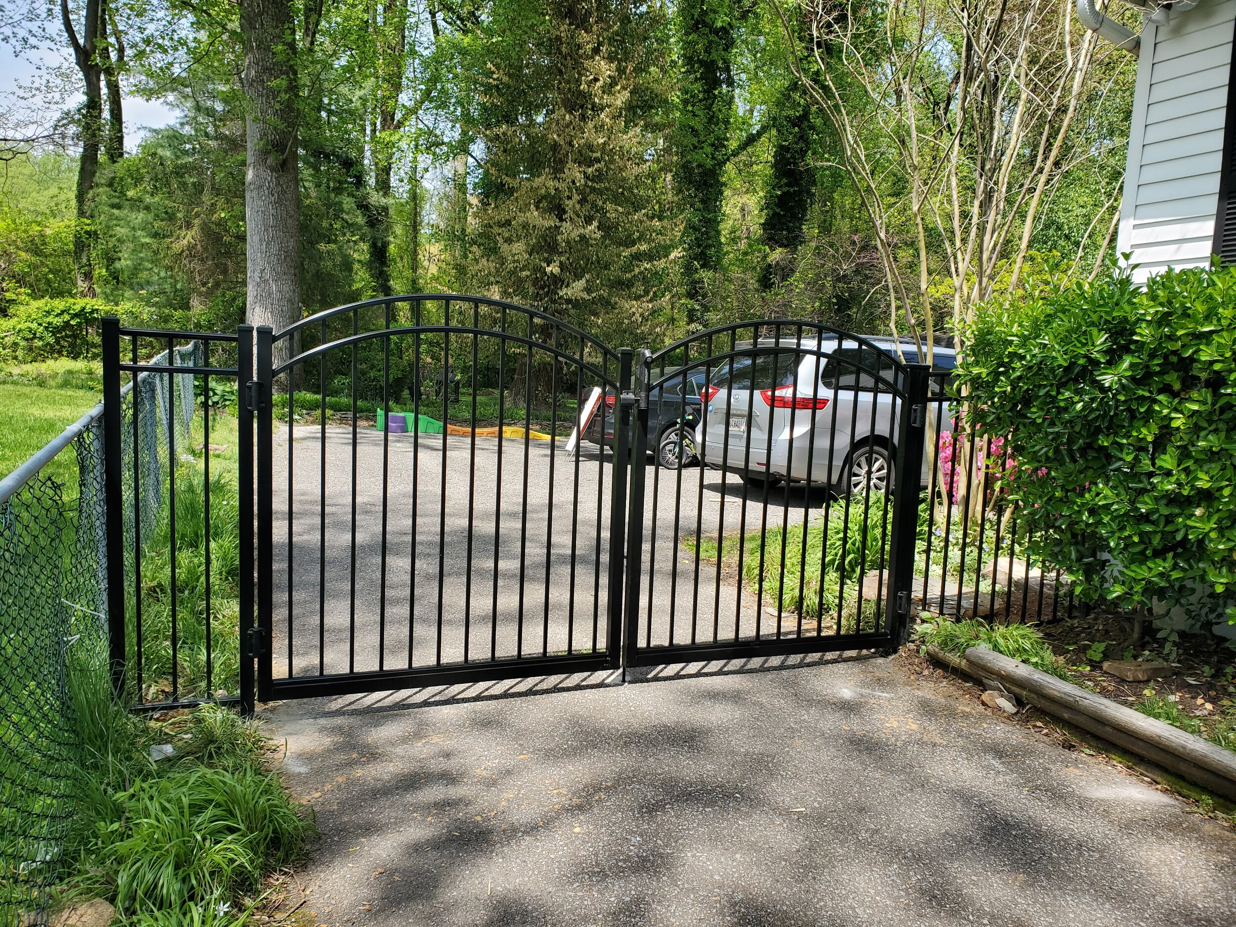 Aluminum Gate