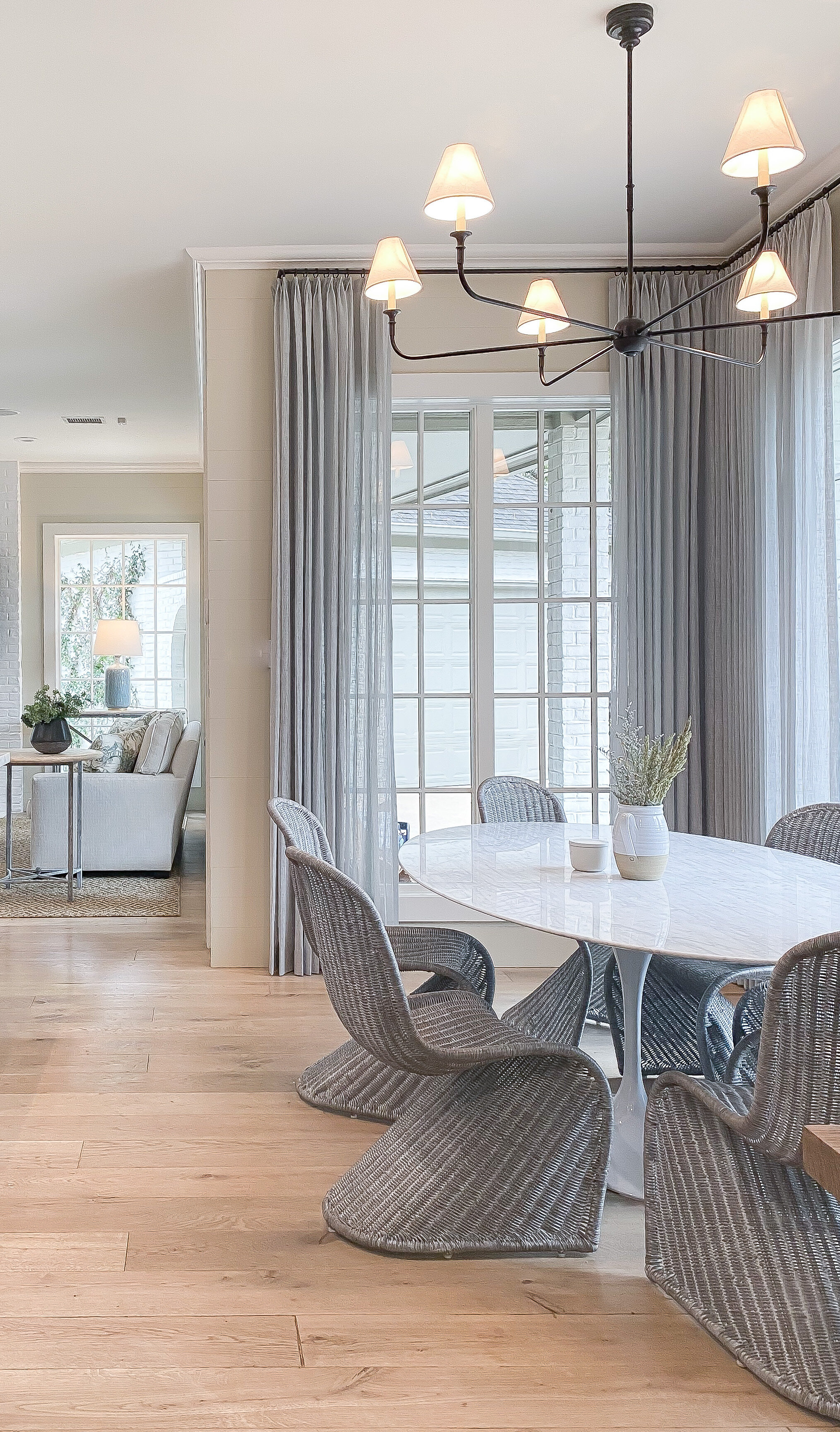 Breakfast Room Pictures.JPEG