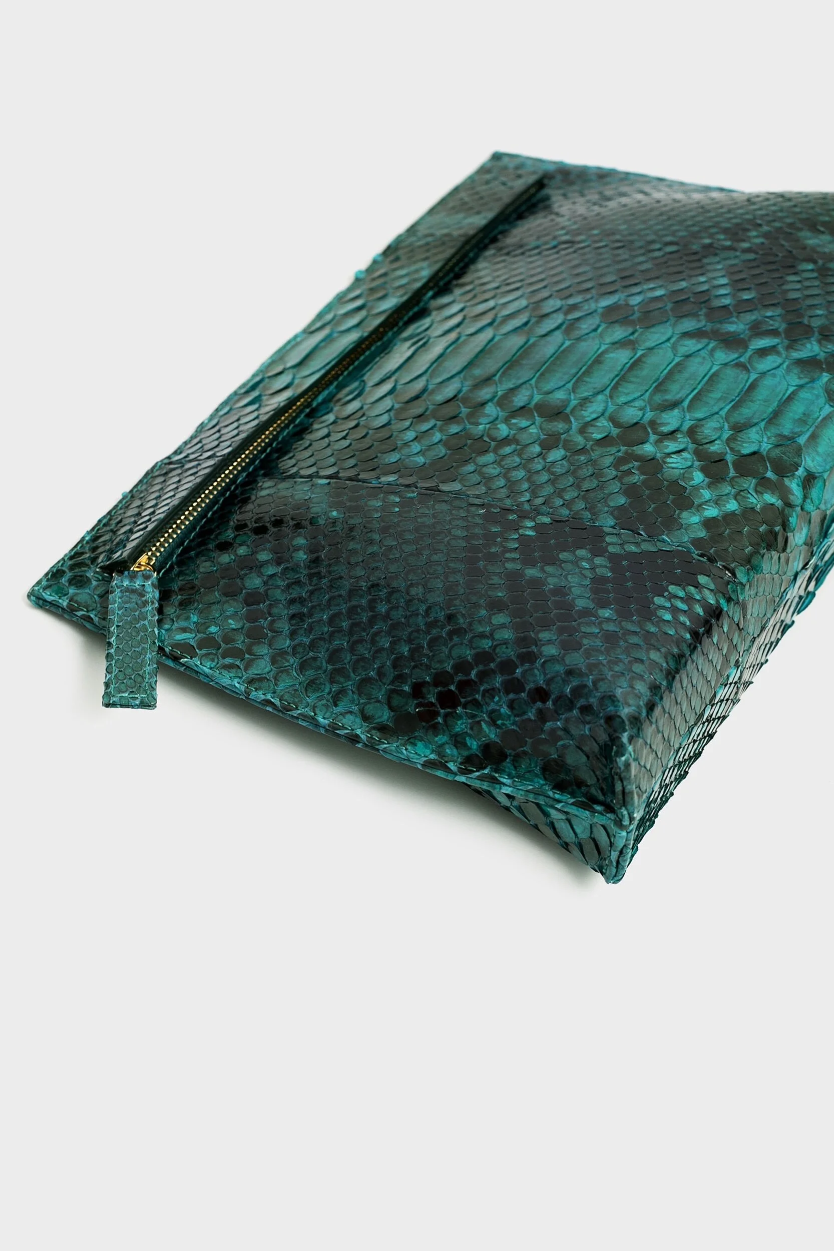 0293E739-0AA1-42C3-A072-8B41C6FCB731