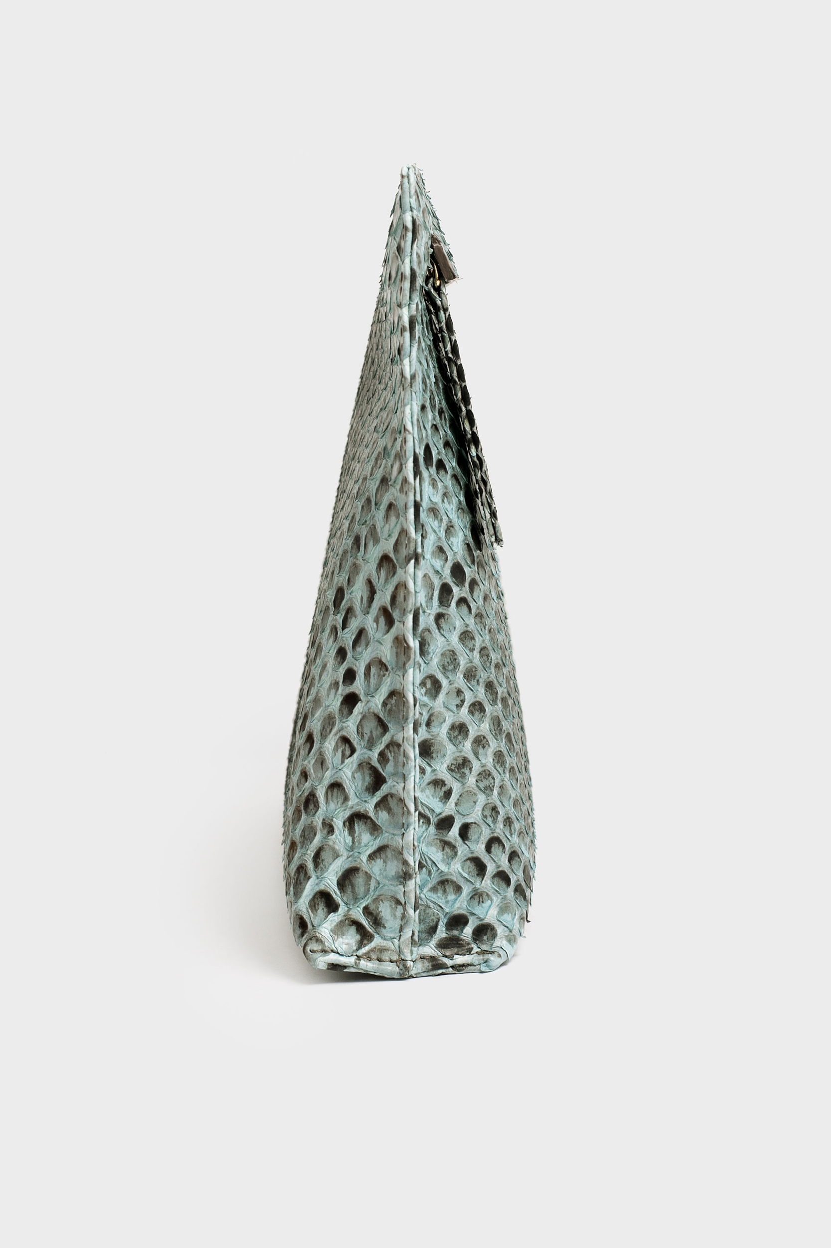 366236EF-EB45-400B-9C68-A9C6413A4DFC